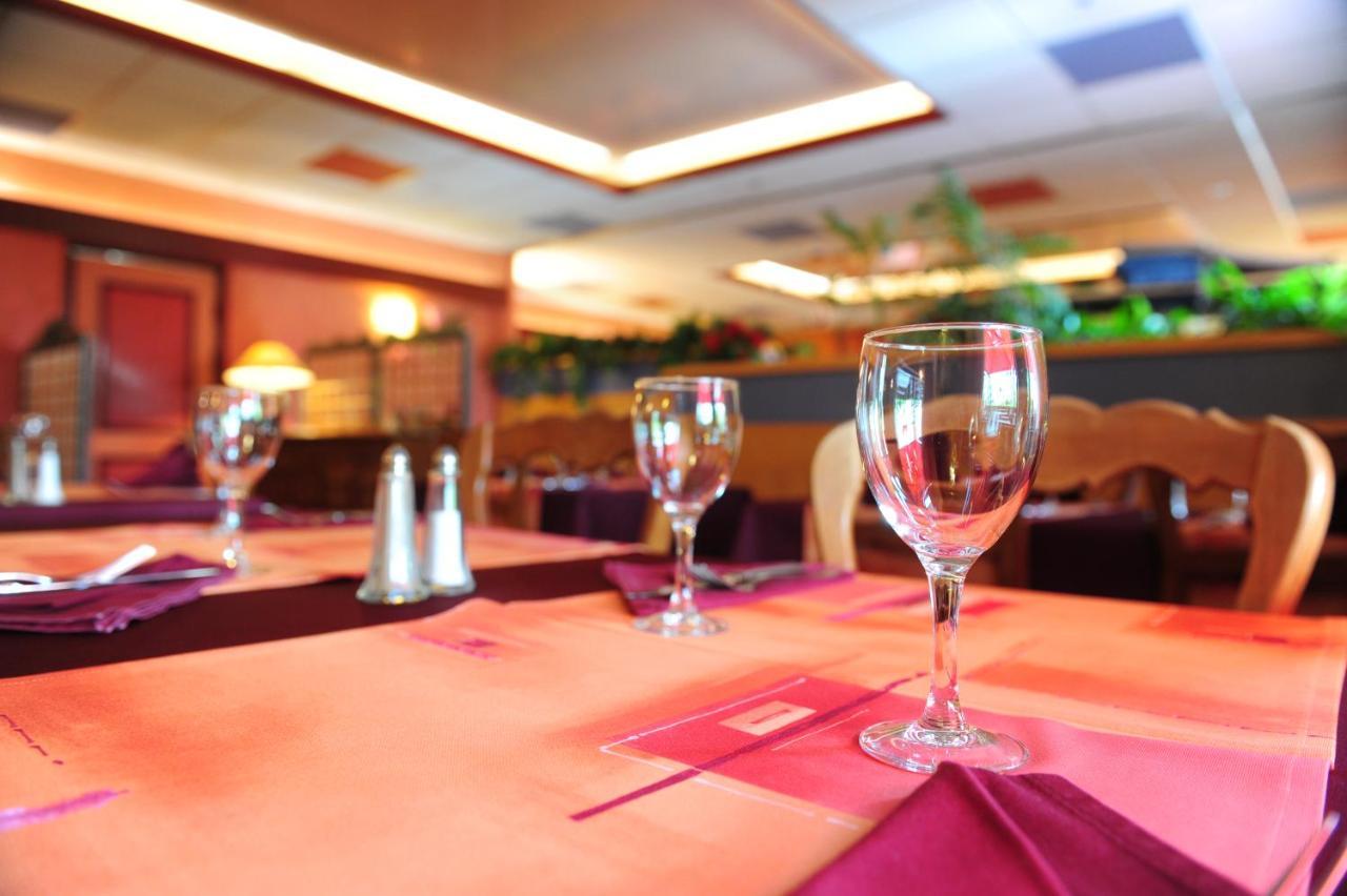 Logis Argonne Hotel Vouziers Экстерьер фото